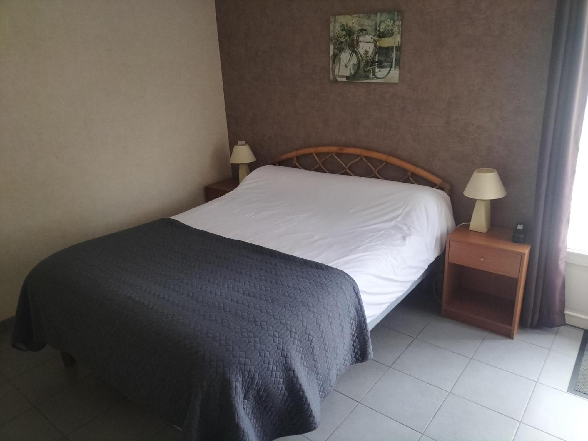 Hotel Logis Relais De Frejeroques 2*