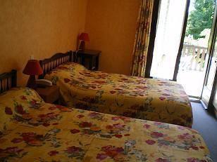 Hotel Logis Relais De Frejeroques Foissac (Aveyron)